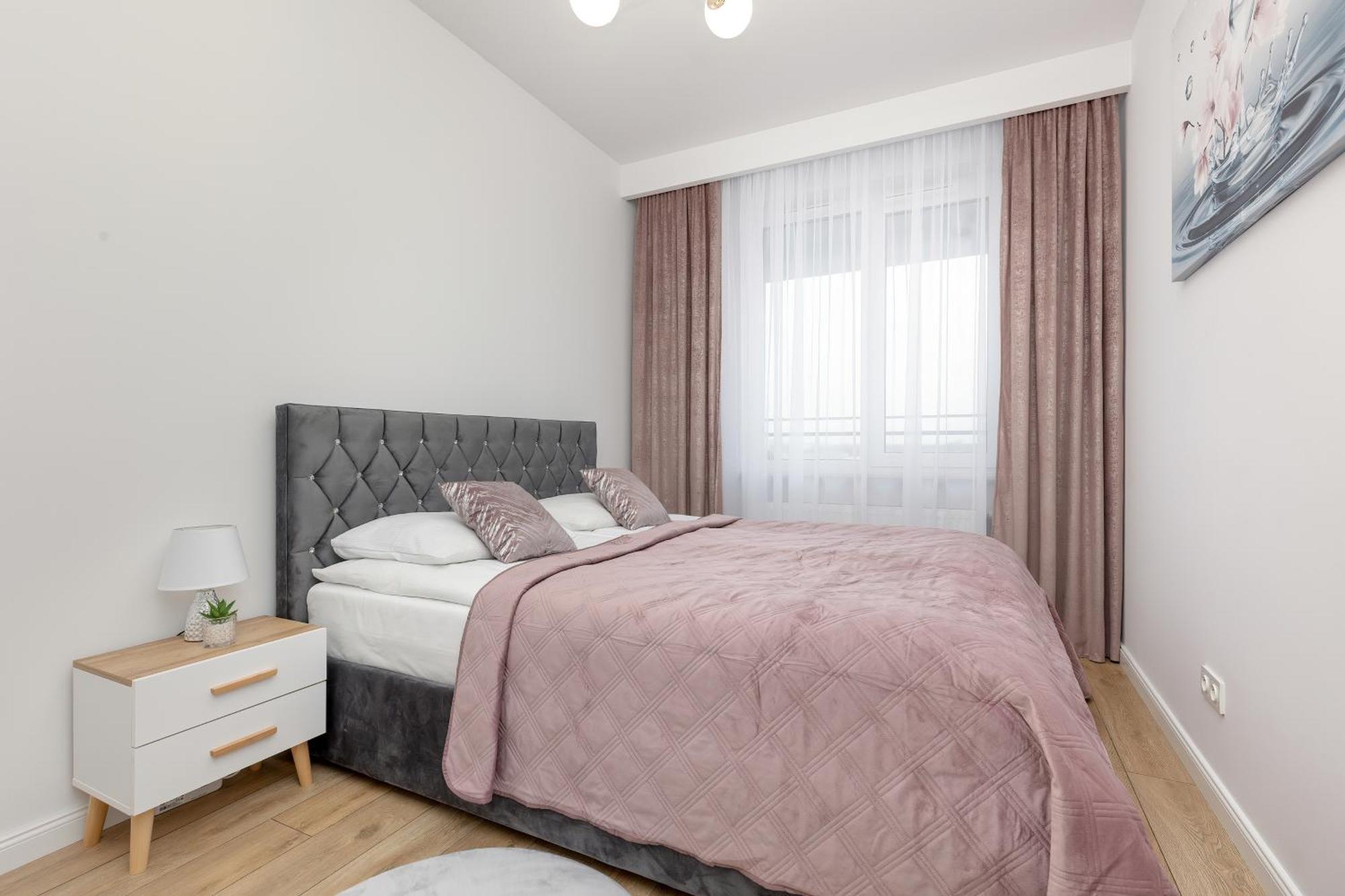 Warsaw Kotsisa Apartments With Parking By Noclegi Renters Exterior photo
