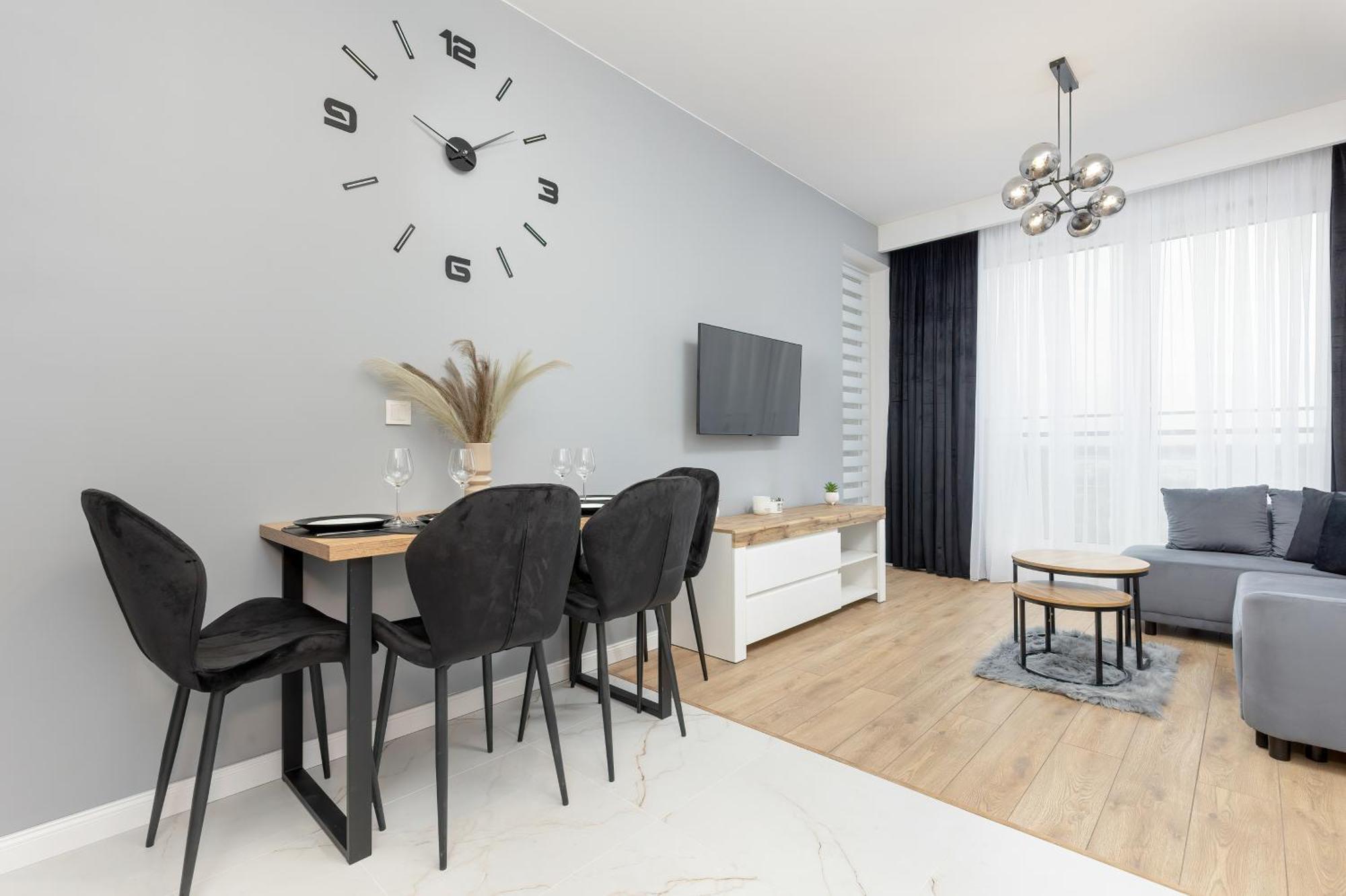 Warsaw Kotsisa Apartments With Parking By Noclegi Renters Exterior photo