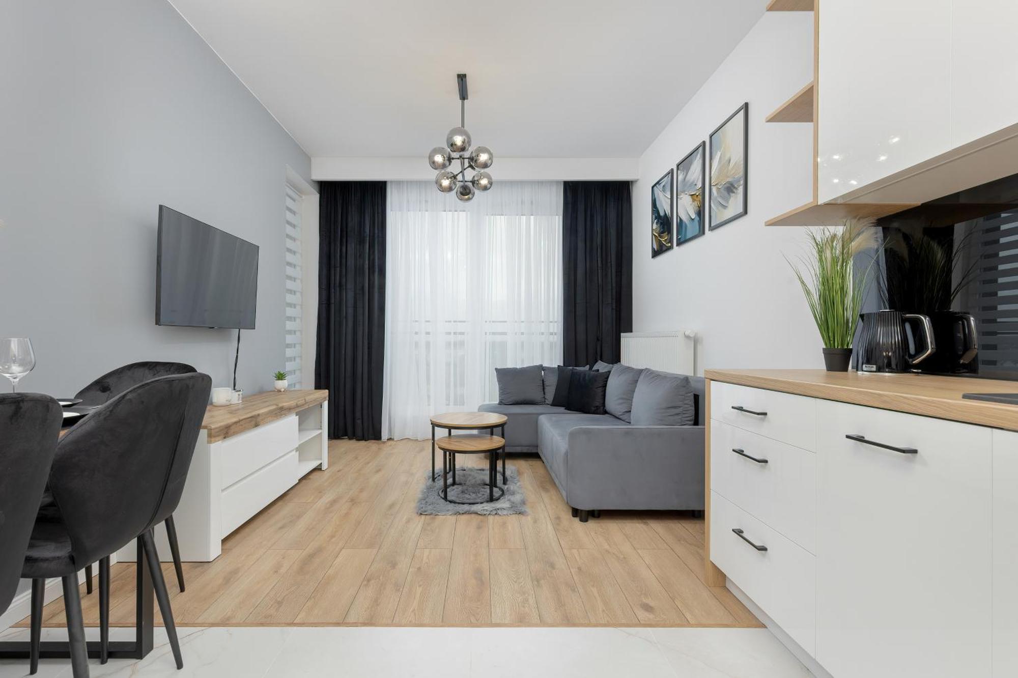 Warsaw Kotsisa Apartments With Parking By Noclegi Renters Exterior photo